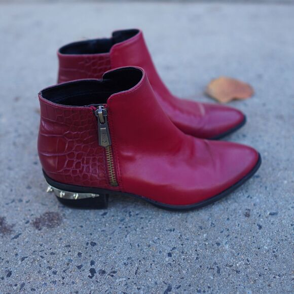 Circus Sam Edelman Studded Red Ankle Bootie Women's 5 Croc Faux Leather - Picture 7 of 10